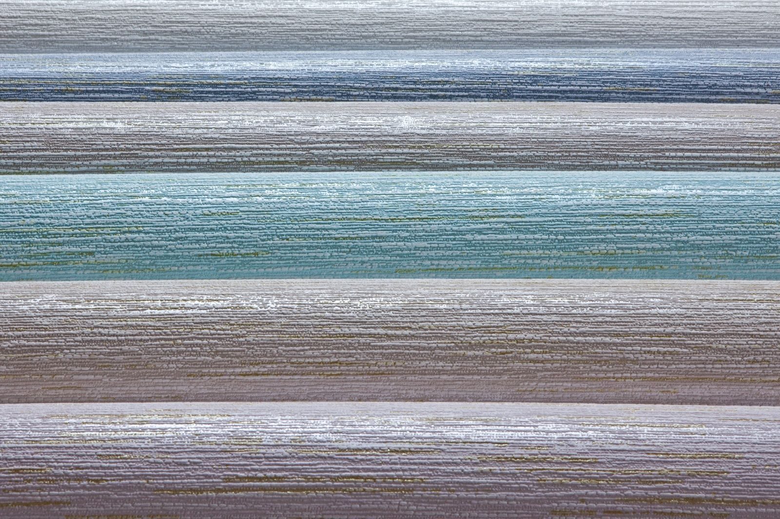 162045